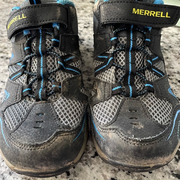 Kids merrell trail shoes - Picture 2 of 3